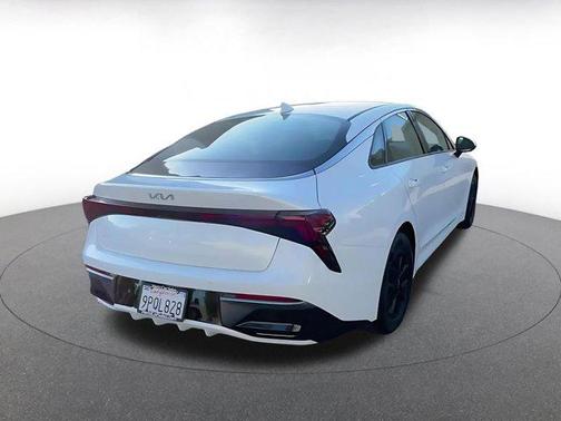Snow White Pearl 2025 Kia K5 LXS