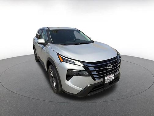 Brilliant Silver Metallic 2025 Nissan Rogue SV