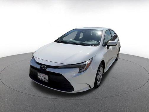 2025 Toyota Corolla Hybrid LE