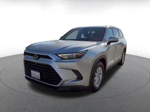 2025 Toyota Grand Highlander XLE