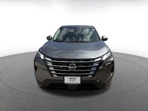 Gun Metallic 2025 Nissan Rogue SV