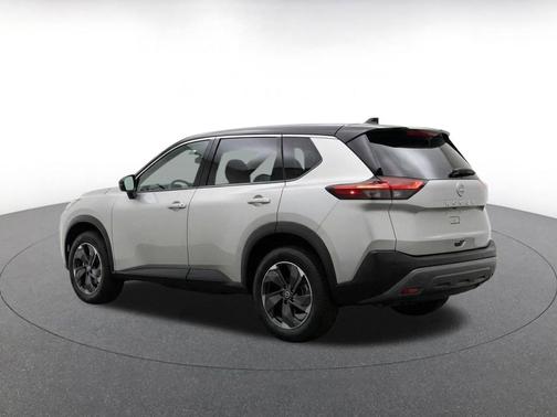 Brilliant Silver Metallic 2025 Nissan Rogue SV