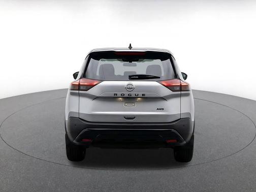 Brilliant Silver Metallic 2025 Nissan Rogue SV