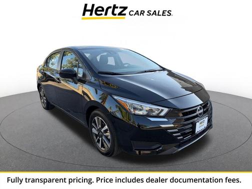 Super Black 2025 Nissan Versa 1.6 SV