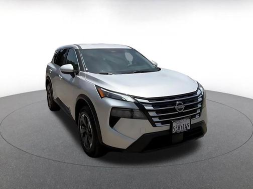 Brilliant Silver Metallic 2025 Nissan Rogue SV