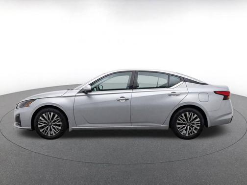 Gun Metallic 2025 Nissan Altima SV FWD