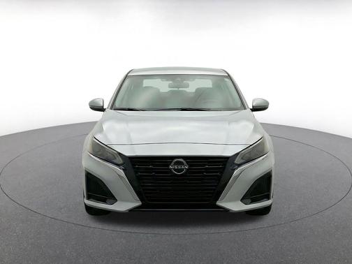 Gun Metallic 2025 Nissan Altima SV FWD