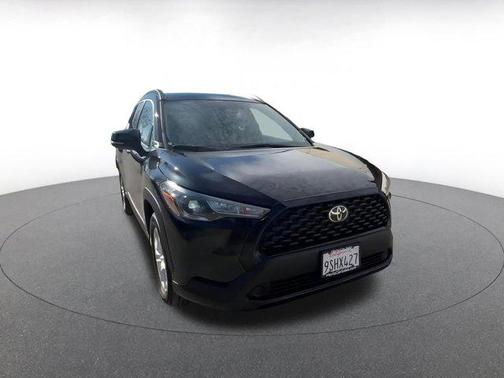 2025 Toyota Corolla Cross LE