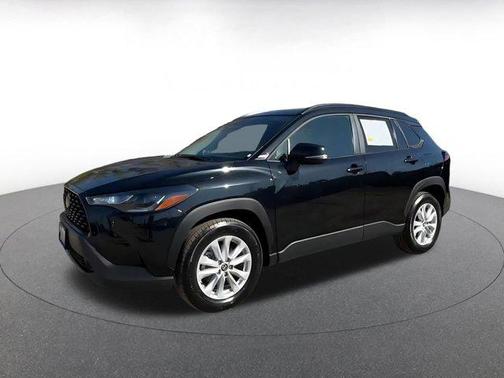 2025 Toyota Corolla Cross LE