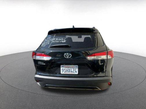 2025 Toyota Corolla Cross LE