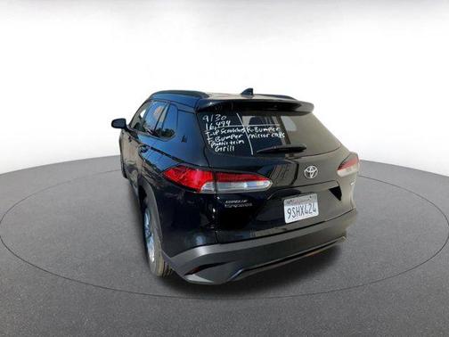 2025 Toyota Corolla Cross LE