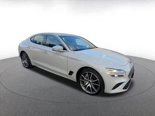 2025 Genesis G70 2.5T RWD