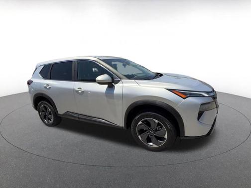 Brilliant Silver Metallic 2025 Nissan Rogue SV