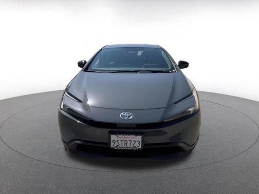 2025 Toyota Prius LE