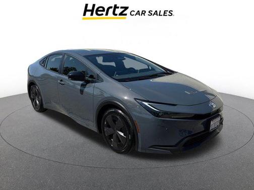 2025 Toyota Prius LE