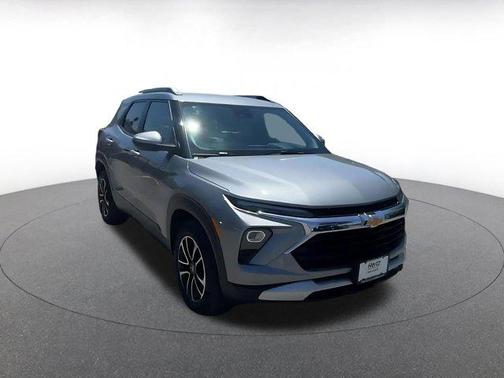 Sterling Gray Metallic 2025 Chevrolet Trailblazer LT