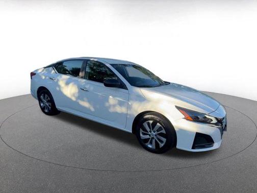 2024 Nissan Altima S FWD