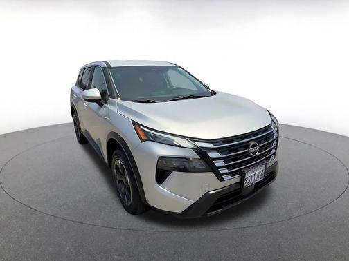 Brilliant Silver Metallic 2025 Nissan Rogue SV