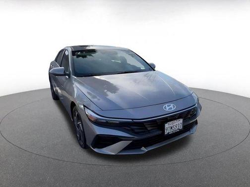 2025 Hyundai ELANTRA HEV Limited