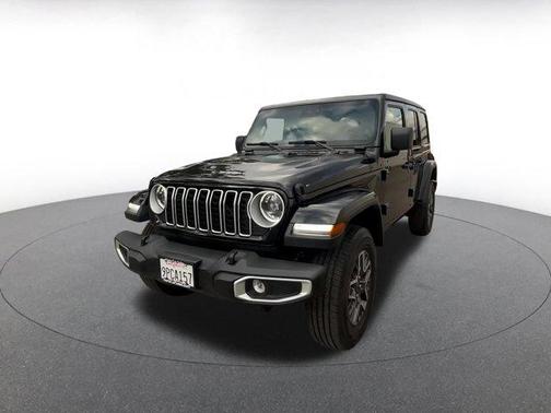 2025 Jeep Wrangler 4-Door Sahara 4x4