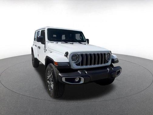2025 Jeep Wrangler 4-Door Sahara 4x4