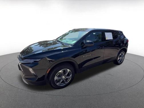 Black 2025 Chevrolet Blazer 2LT