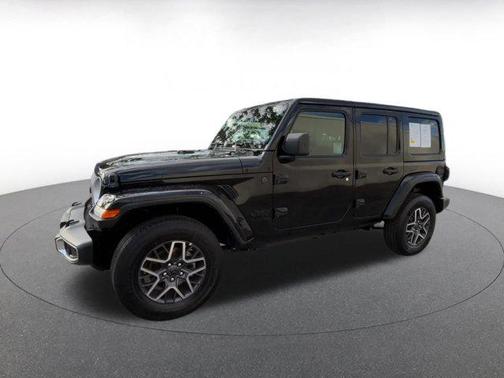 2025 Jeep Wrangler 4-Door Sahara 4x4