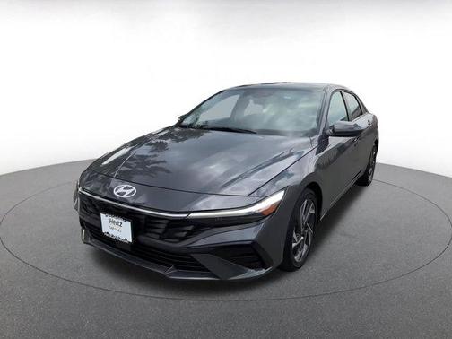 2025 Hyundai ELANTRA SEL