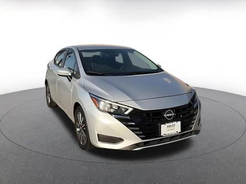 Brilliant Silver Metallic 2025 Nissan Versa 1.6 SV