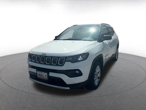 Bright White Clearcoat 2025 Jeep Compass Limited