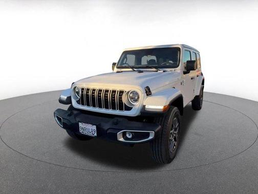2025 Jeep Wrangler 4-Door Sahara 4x4