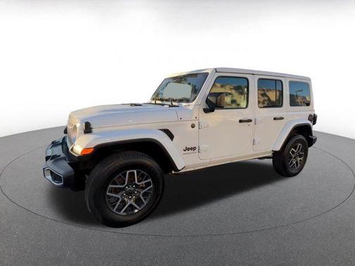 2025 Jeep Wrangler 4-Door Sahara 4x4