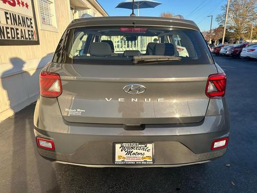 2023 Hyundai VENUE SEL