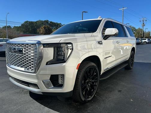 2022 GMC Yukon XL Denali