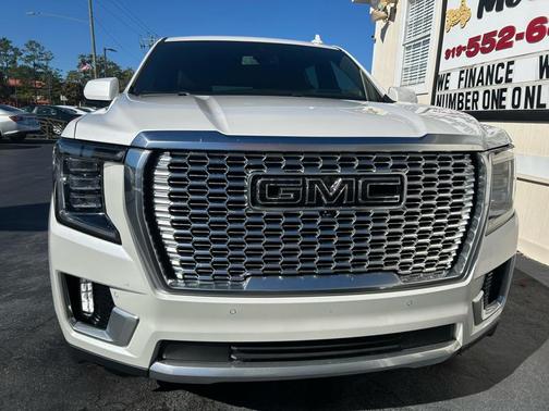 2022 GMC Yukon XL Denali