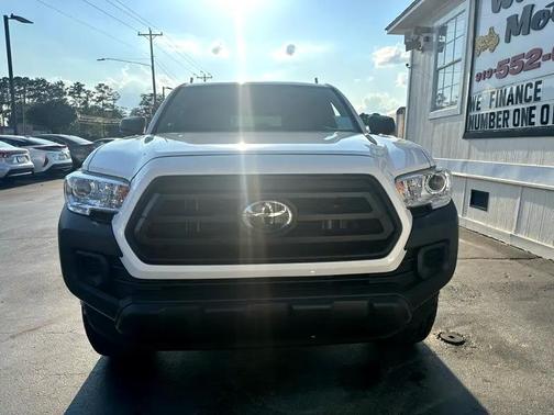 2022 Toyota Tacoma SR5