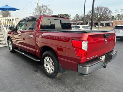 2019 Nissan Titan SV