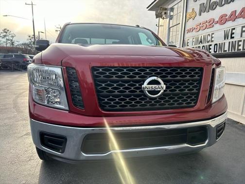 2019 Nissan Titan SV