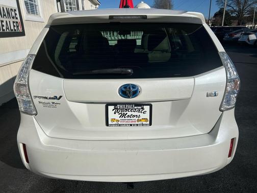 2014 Toyota Prius v Three
