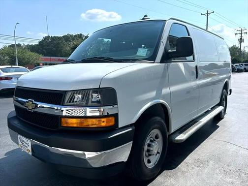 2022 Chevrolet Express 2500 RWD 2500 Regular Wheelbase WT