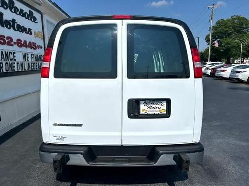 2022 Chevrolet Express 2500 RWD 2500 Regular Wheelbase WT