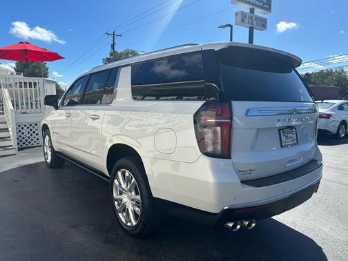 2021 Chevrolet Suburban 4WD High Country