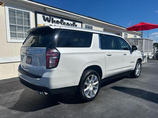 2021 Chevrolet Suburban 4WD High Country