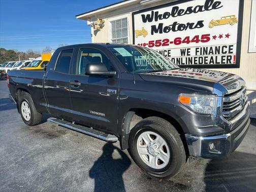 2017 Toyota Tundra SR5