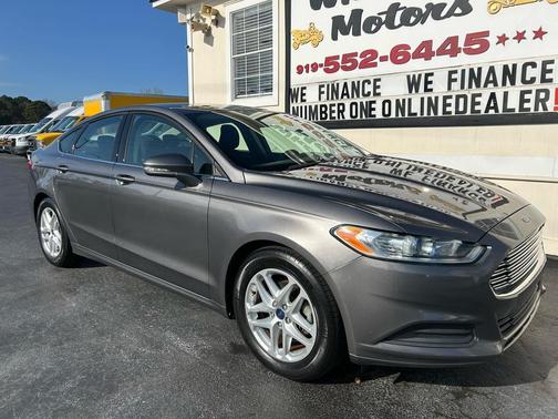 2014 Ford Fusion SE