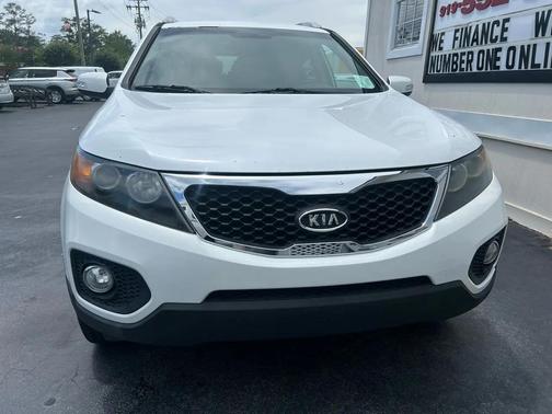 Snow White Pearl 2011 Kia Sorento EX