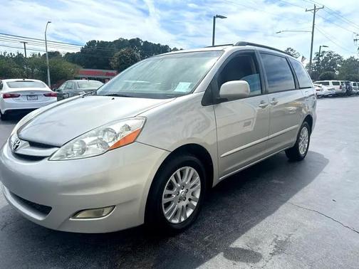 2007 Toyota Sienna XLE