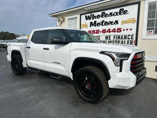 2022 Toyota Tundra SR5