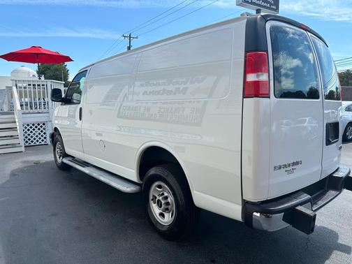 2023 GMC Savana 2500 Work Van