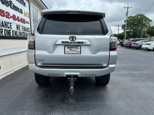 Classic Silver Metallic 2021 Toyota 4Runner SR5 Premium